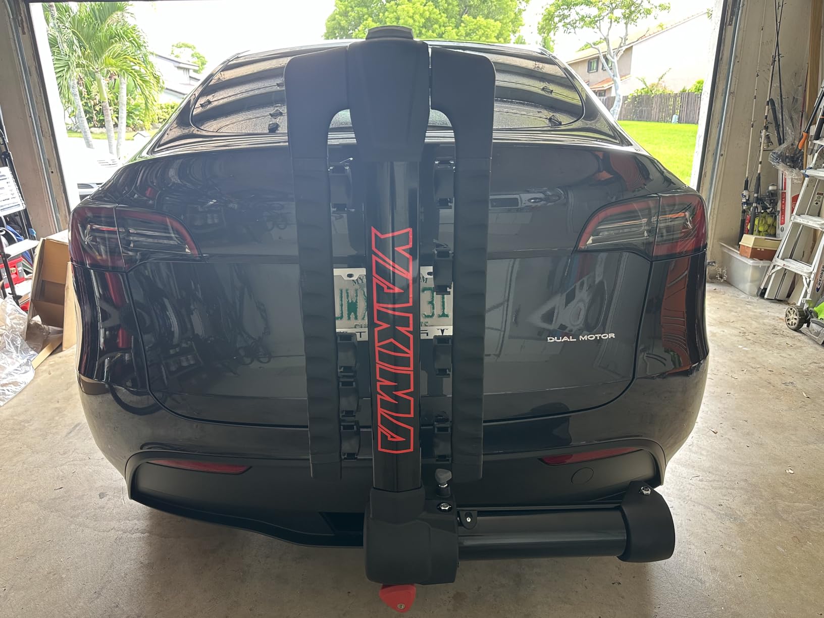 Yakima 4-Bike Hitch Mount Carrier, Swing-Away Bike Rack for Car, Truck, & SUV, FullSwing 4 - Heavy-Duty Bicycle Storage Equipment and Accessories for Vehicles customer photo 1