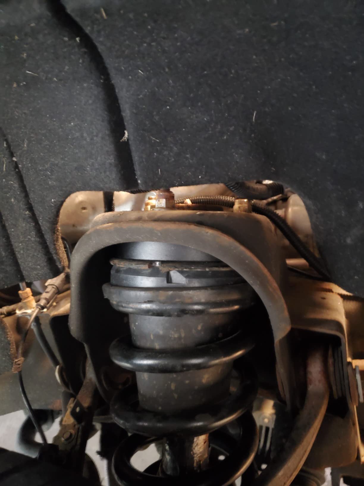 MotoFabLifts CH-2.5-2.5 in Front Leveling Lift Kit That is compatible with Chevy/Gmc Pickup customer photo 2