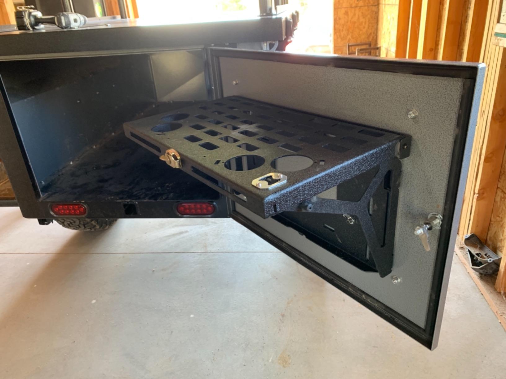 SmittyBilt TAILGATE TABLE - SB2793 customer photo 2