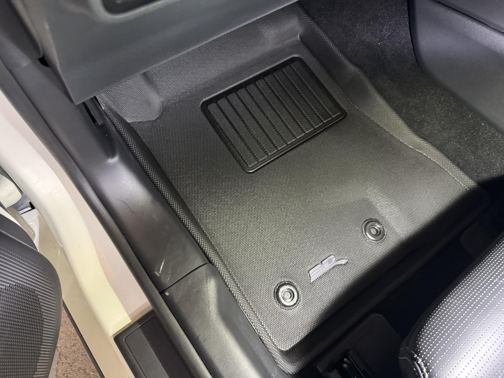 3D MAXpider Custom Fit Kagu Floor Mat (Black) Compatible with Ford Mustang 2015-2026 (2 Eyelets) - Front Row customer photo 1