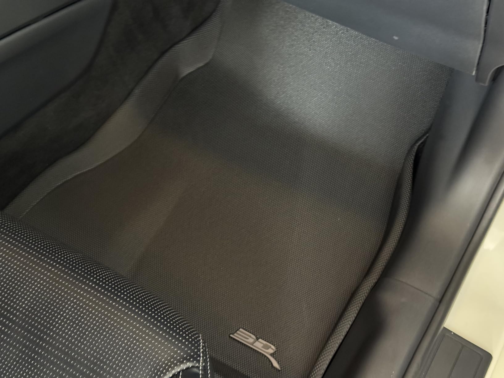 3D MAXpider Custom Fit Kagu Floor Mat (Black) Compatible with Ford Mustang 2015-2026 (2 Eyelets) - Front Row customer photo 2