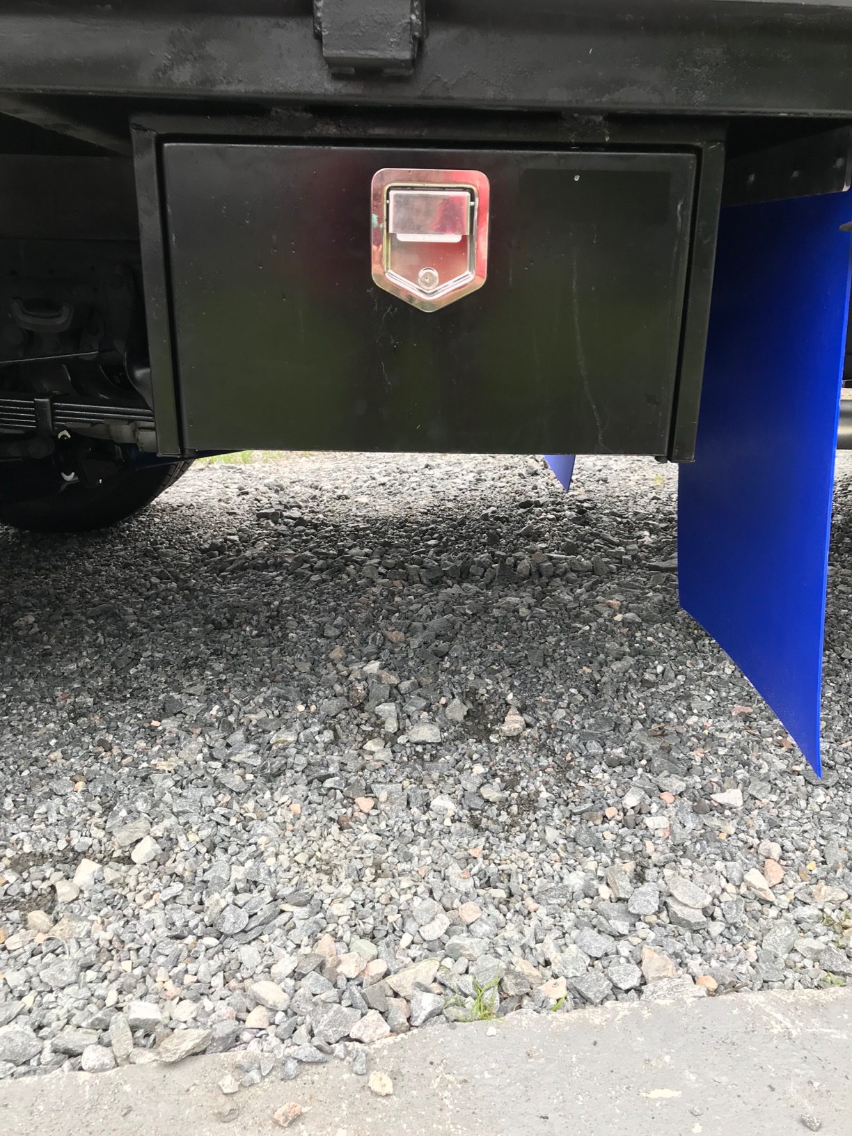 Buyers Products 1703100, 14x16x24 Inch Black Steel Underbody Truck Box with Paddle Latch Locking Storage for Flatbed or Under-Bed Mount Service Body customer photo 2