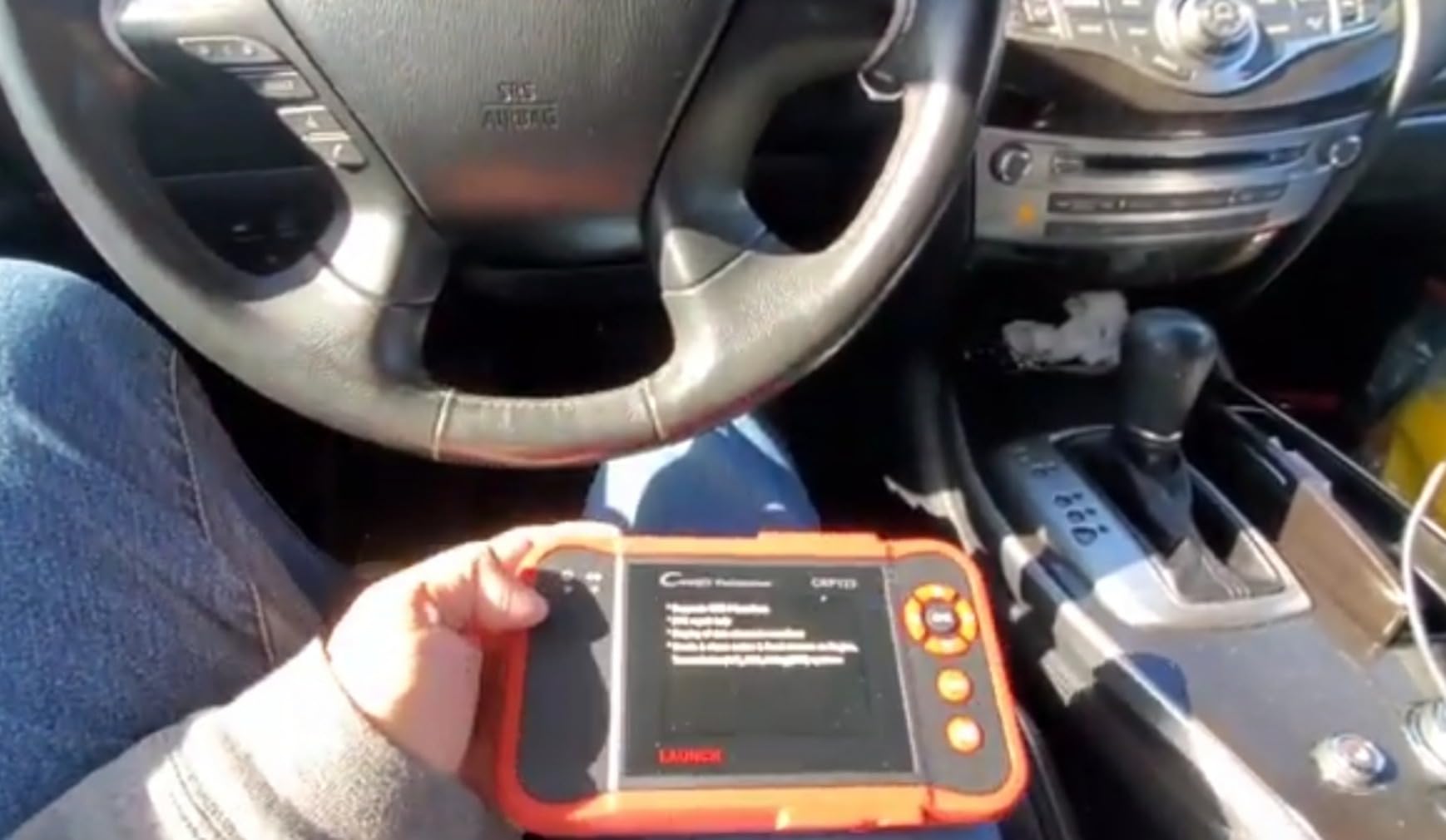 LAUNCH CRP123 V2.0 OBD2 Scanner-2026 New Model Engine/ABS/SRS/Transmission Diagnostic Scan Tool SRS Airbag Code Reader,3 Reset Oil Service/Throttle Relearn/SAS Reset,Lifetime Free Update customer photo 2