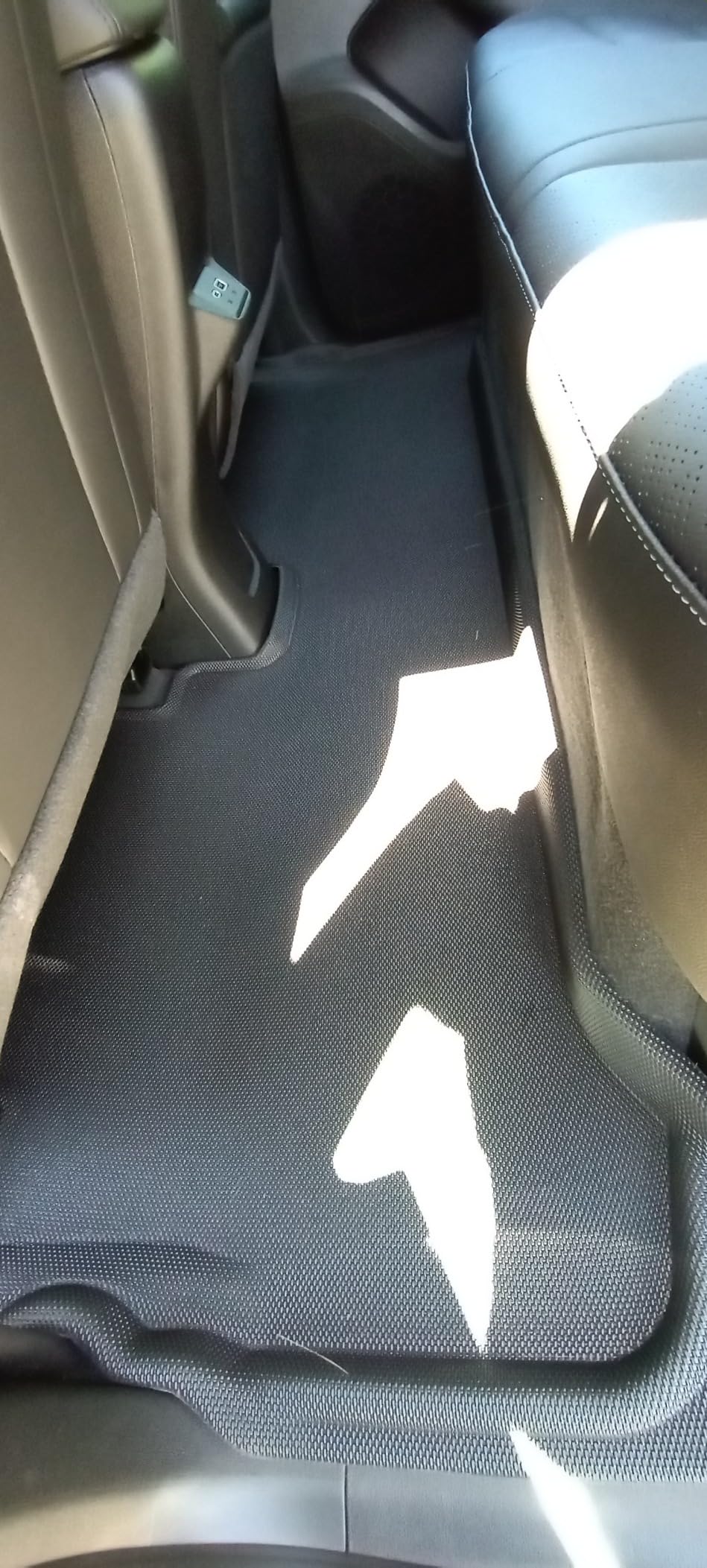 3D MAXpider Custom Fit Kagu Floor Mat (Gray) Compatible with Chevrolet Bolt EV 2017-2023 - R1 R2 customer photo 1