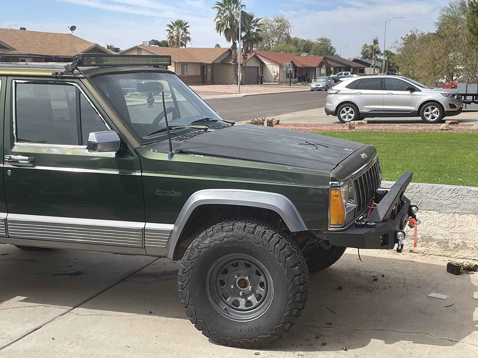Hooke Road XJ Front Bumper w/Winch Plate for 1984-2001 Jeep Cherokee XJ, Steel Winch Bumper with LED Lights and D-rings customer photo 1