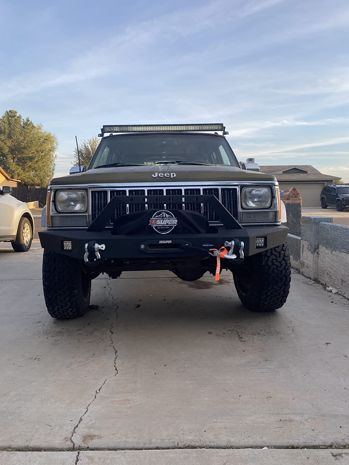 Hooke Road XJ Front Bumper w/Winch Plate for 1984-2001 Jeep Cherokee XJ, Steel Winch Bumper with LED Lights and D-rings customer photo 2