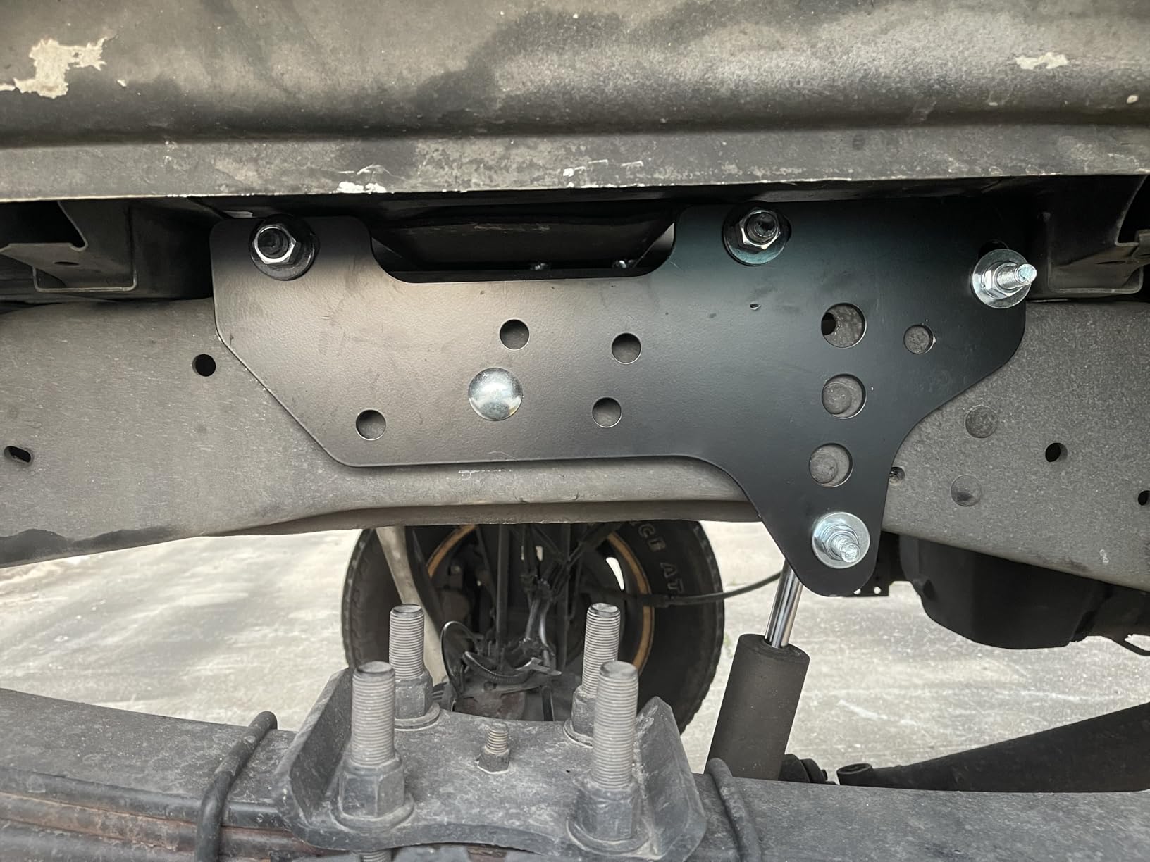 ECOTRIC Gooseneck Trailer Hitch Compatible with 1999-2016 Ford F250 F350 Super Duty Complete Underbed Gooseneck Rail Trailer Hitch System Kit, 2-5/16-In. Flip-Over Ball, 30,000 lbs customer photo 2