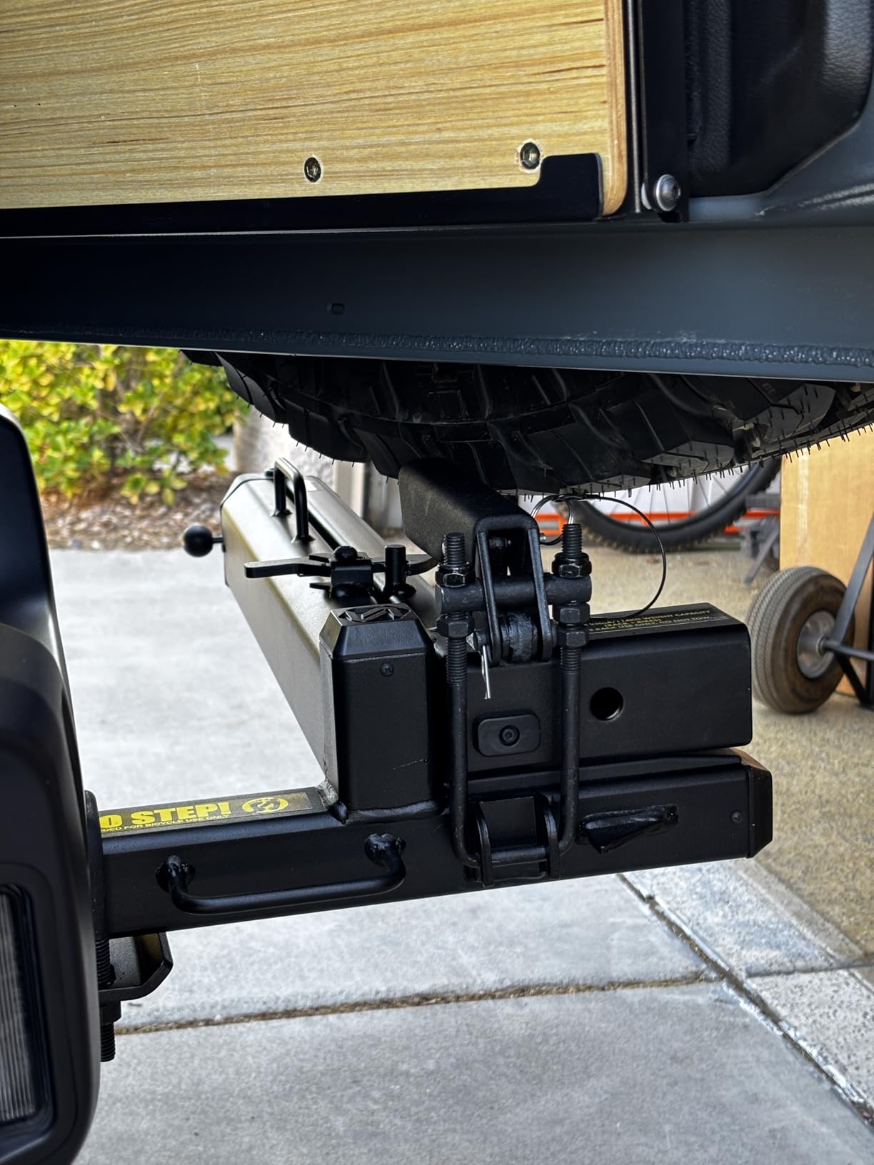 Swing Away Hitch Adapter by Saris | 2