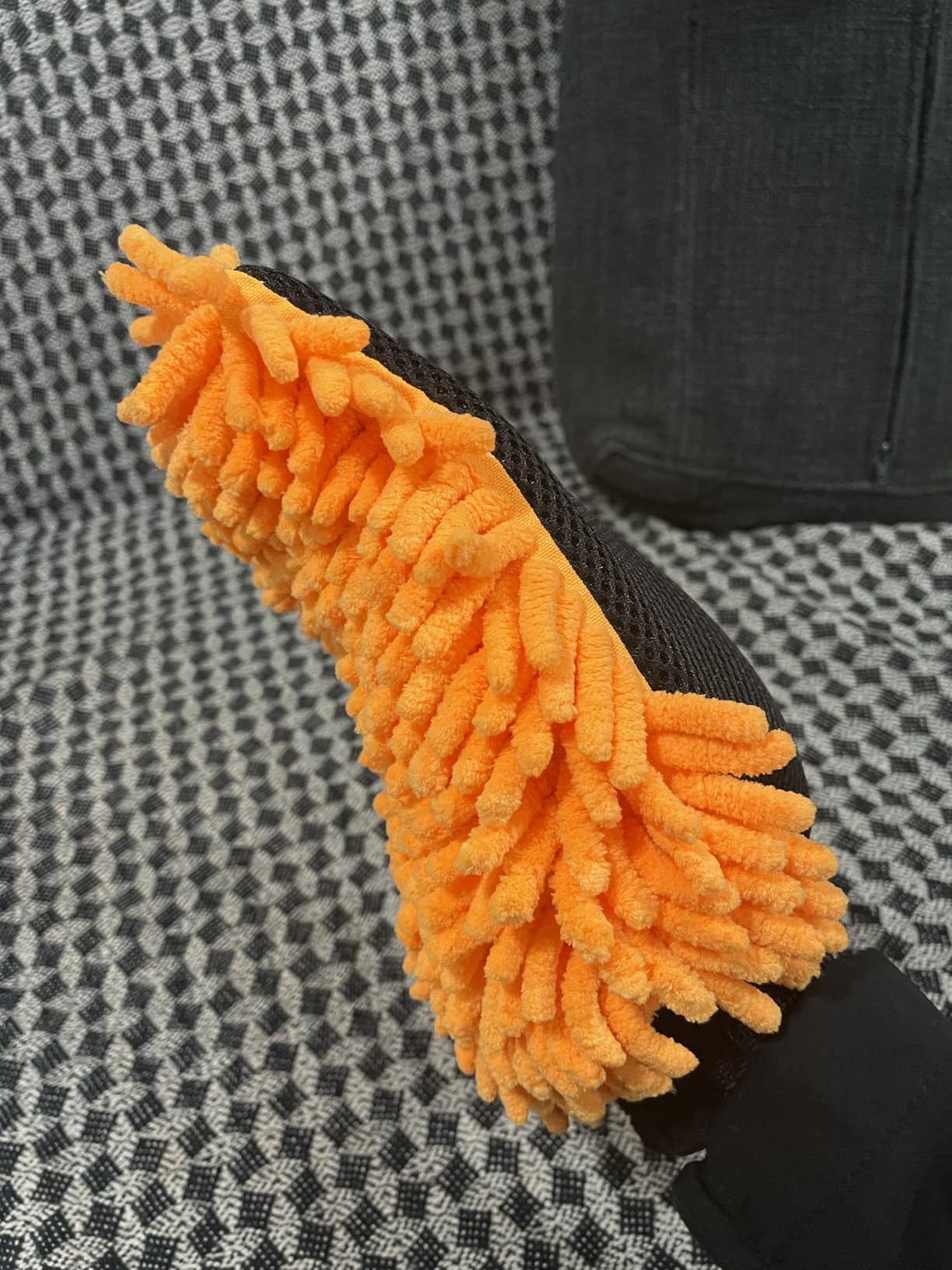 Armor All Microfiber Car Wash Mitt, Car Wash Glove for Clean Cars, Trucks, Motorcycles, 2 Each customer photo 1