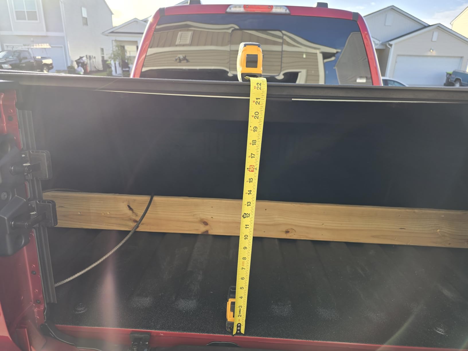 RealTruck Retrax RetraxPRO XR Retractable Truck Bed Tonneau Cover | T-80378 | Fits 2021 - 2025 Ford F-150 (incl. Raptor/Lightning) 5' 7