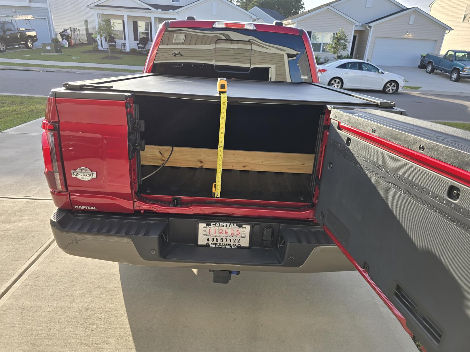 RealTruck Retrax RetraxPRO XR Retractable Truck Bed Tonneau Cover | T-80378 | Fits 2021 - 2025 Ford F-150 (incl. Raptor/Lightning) 5' 7