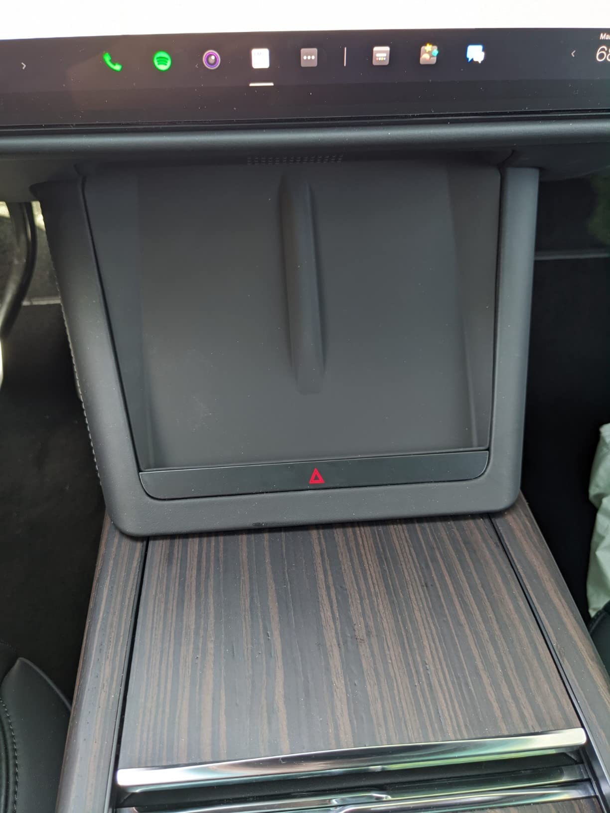 Yumzeco Compatible with 2021-2025 Tesla Model S Model X Wireless Charging Mat Silicone Mat, Center Console Charger Pad Fit for 2021 2022 2023 2024 2025 Tesla S X Accessories customer photo 1