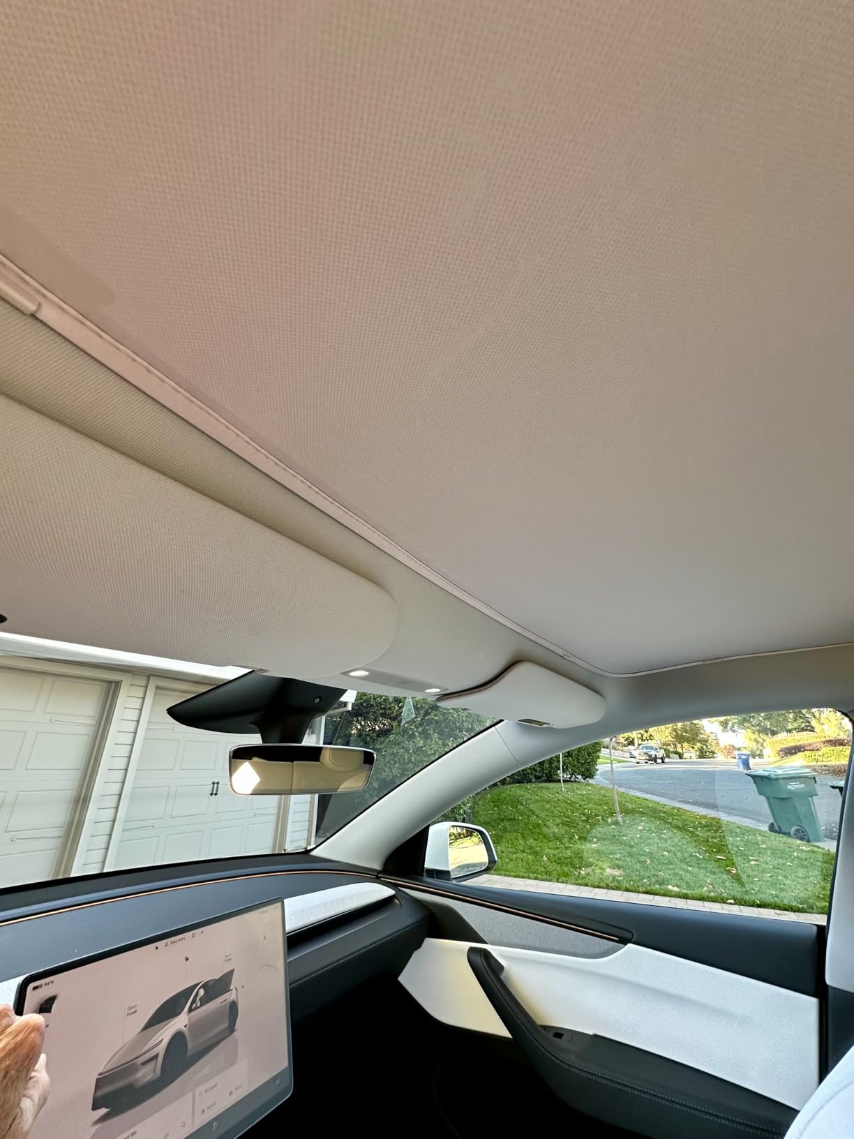 Motrobe Tesla Model Y Glass Roof Sunshade 2020-2024 [No Sag No Gaps] Front & Rear Top Windows Sun Shade with Skylight Reflective Covers Black Set of 4 customer photo 1