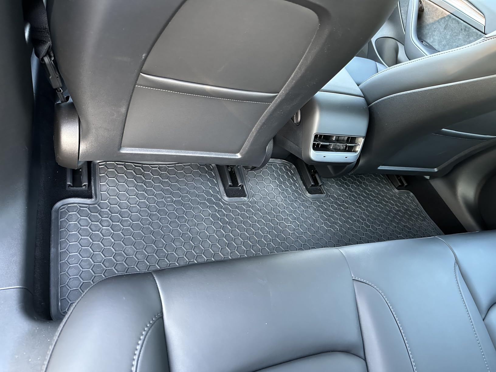 Spurtar for Tesla Model 3 Floor Mats 2017-2026, Car Floor Mats All Weather Automotive with 3D Extended Edge, 3 Pack Honeycomb Design Front & Rear Rubber All-Weather Protector, Black customer photo 1