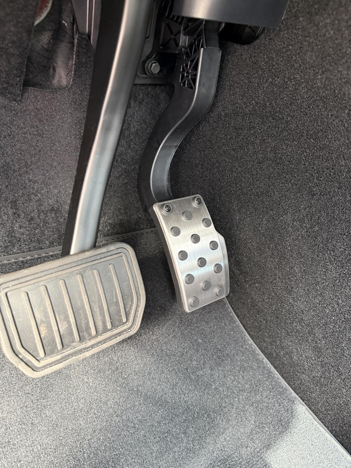 Spigen (Upgraded) Stainless Steel Performance Pedal Cover for All Model Y and Model 3 - for Model Y Juniper (Standard & Premium 2025/2026) and Model 3 Highland (Standard & Premium 2024/25/26) customer photo 2