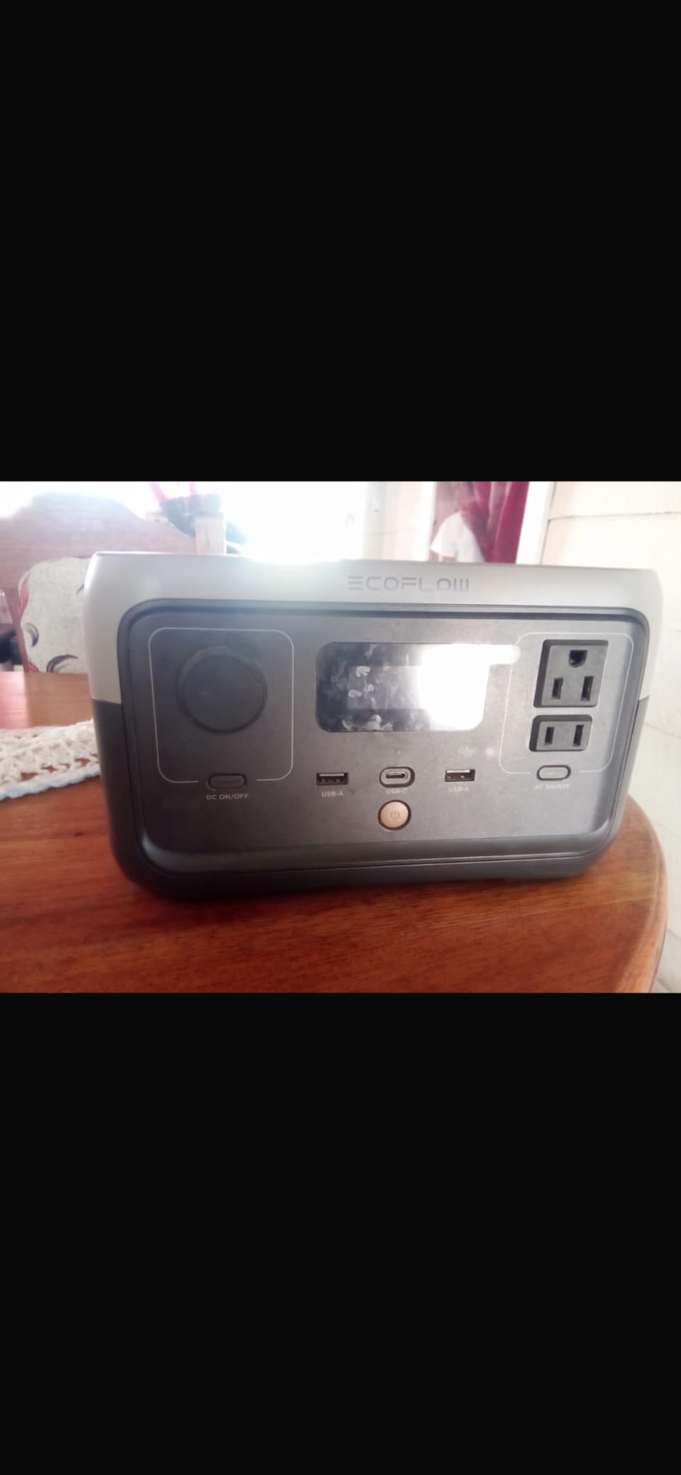 Portable Power Station RIVER 2, 256Wh LiFePO4 Battery/ 1 Hour Fast Charging, 2 Up to 600W AC Outlets, Solar Generator (Solar Panel Optional) for Outdoor Camping/RVs/Home Use customer photo 1