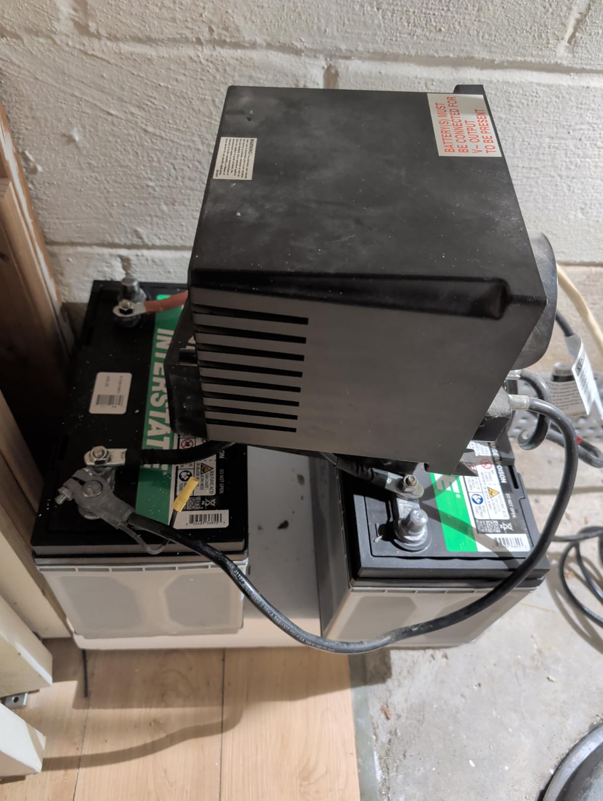 Interstate Batteries Marine/RV Battery 12V 100Ah 825CCA Dual Purpose Power Pure Lead AGM customer photo 1