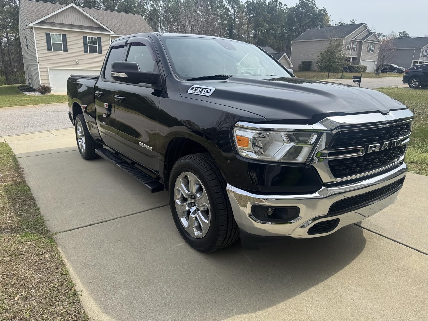 AUTOSAVER88 6 inches Running Boards Compatible with 2019-2026 Dodge Ram 1500 New Body Style Crew Cab with 4 Full-Size Doors, Ram Nerf Bars Side Steps (Exclude 2019-2026 Classic) customer photo 1