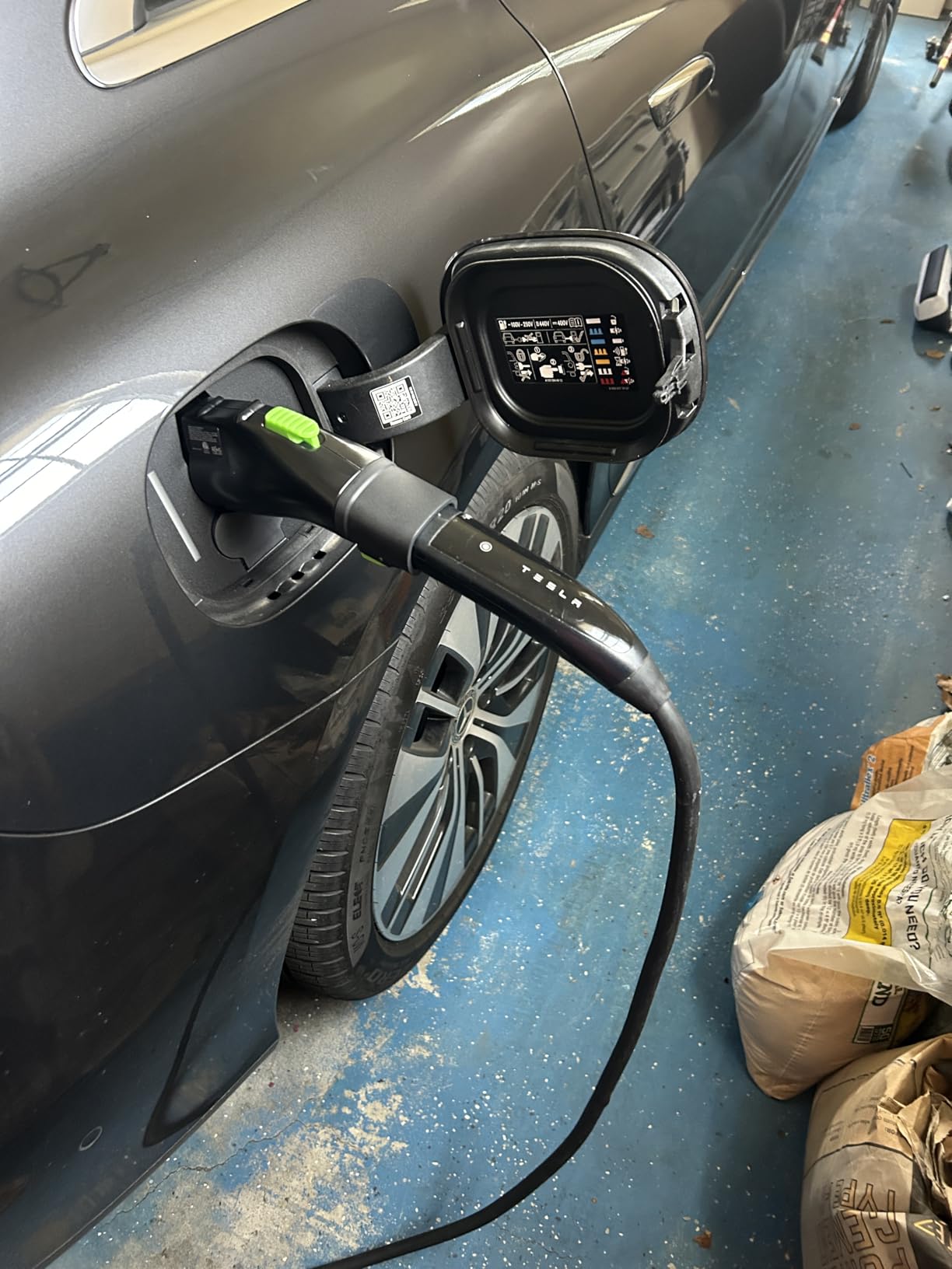 GEARit Tesla to J1772 Adapter for EV, Compatible with Tesla (NACS) Chargers, 40 Amp / 250 Volt Charging, ETL Certified customer photo 2