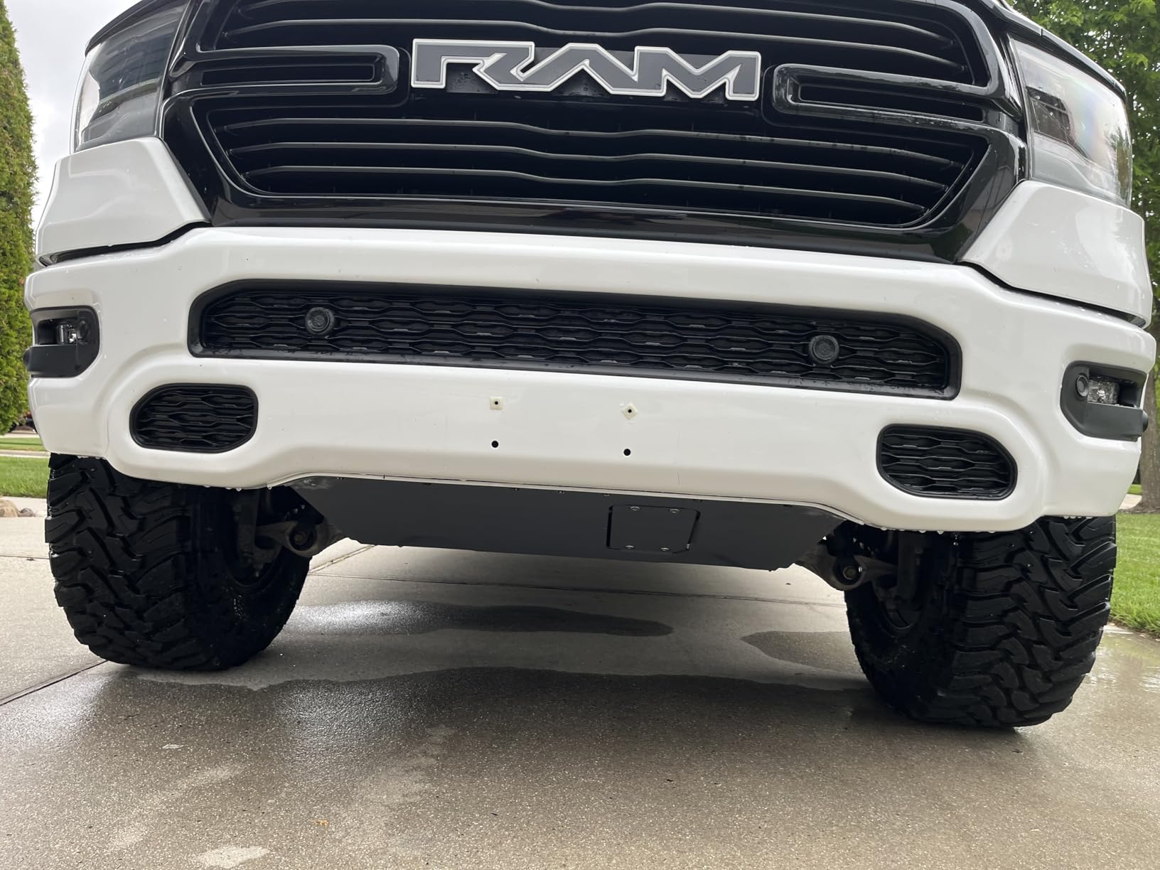 KUAFU Skid Plate Compatible with 2014-2021 Toyota Tundra 4.6L 5.7L 2020-2022 Toyota Sequoia 5.7L Replacement for PTR60-34190 Front Lower Engine Undercover Guard Protection Aluminum Gray customer photo 1