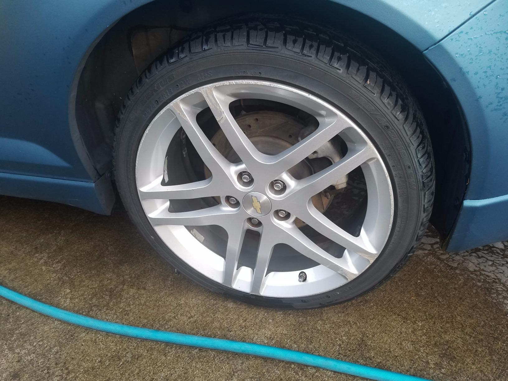 TAKAVU Master Wheel & Tire Brush, Easy Reach Wheel and Rim Detailing Brush Long Soft Bristle, Car Tire Brush, Wheel Scrub Brush customer photo 1