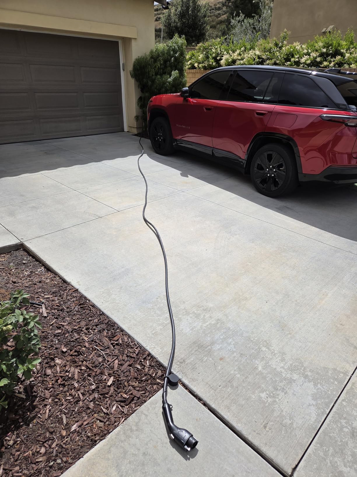 MACH 2: Fast Level 2 EV Charger 48 amp Garage-pro wall-Mount. Electric Vehicle Charging Station 4 Nema 14-50 Outlet. J1772 car Connector. Key Accessories: 30ft Cable & Tesla NACS evse Portable Adapter customer photo 2