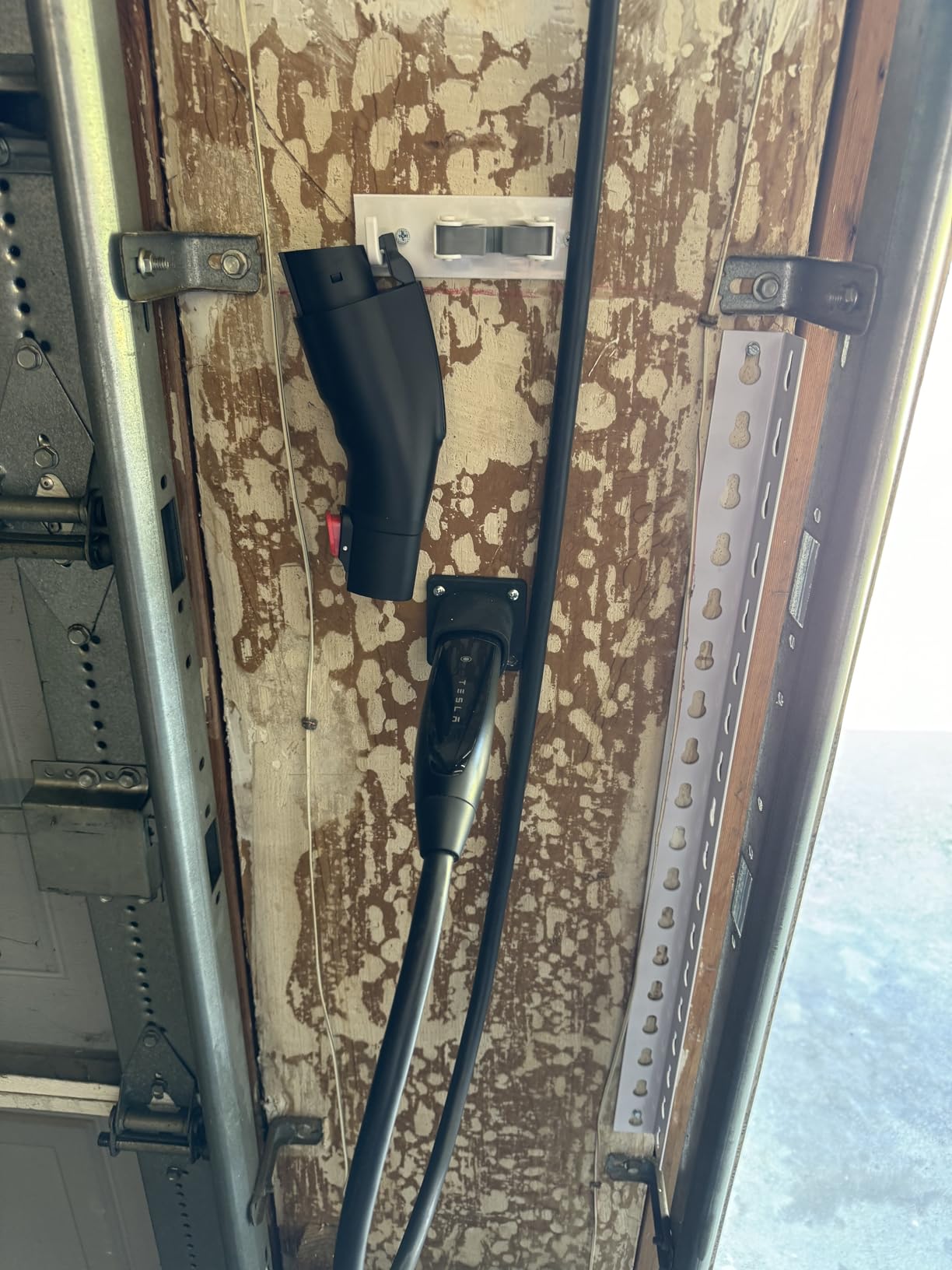 Zanch Tesla to J1772 Adapter, Military-Grade Quality, 60A 250V AC for J1772/CCS1 EVs, Compatible with Tesla Level 2 Wall Connector, Mobile Connector & Destination Charging Station - Black customer photo 2