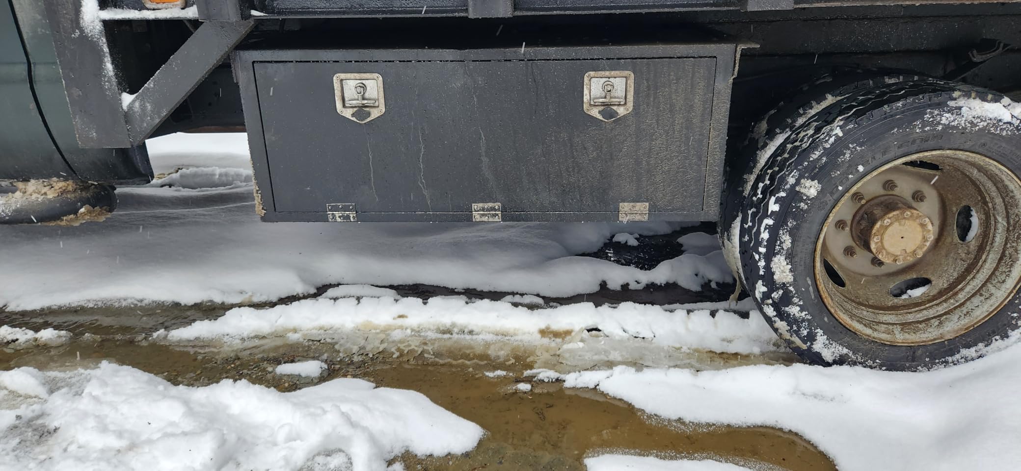 48'' Heavy Duty Truck Tool Box Steel for UnderBed Trailer Outdoor Car with Lock and Key - 48 x 18 x 18 Inch Black Underbody Toolbox customer photo 2