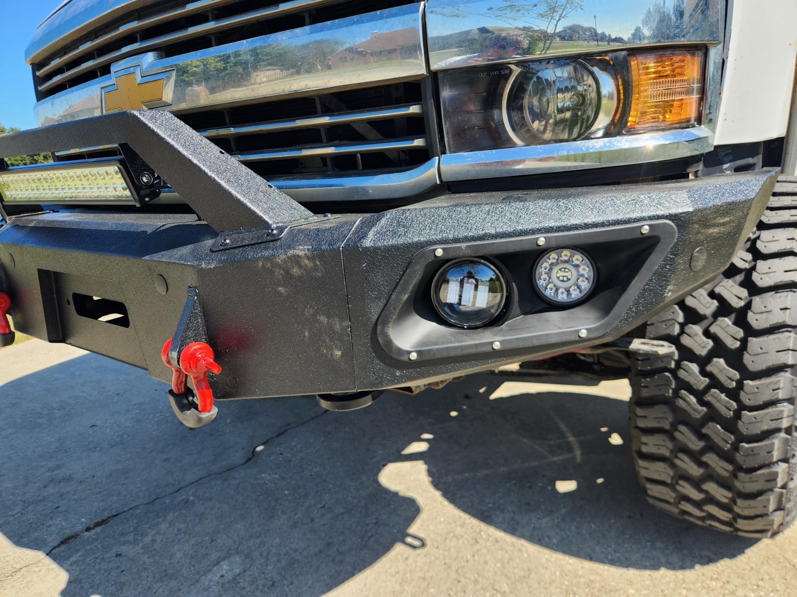 YZONA for Ram 2500 3500 Front Bumper Compatible with 2010-2018 Dodge Ram 2500 3500 Off-Road Pickup Truck Bumper Equipped with Winch Plate, License Plate Bracket & D-rings, 5 x LED Lights, Sensor Holes customer photo 1