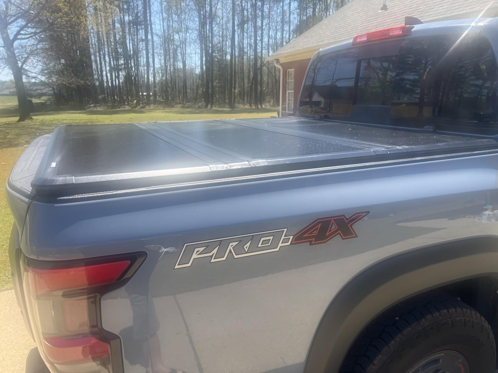 OEDRO FRP Hard Tri-fold Tonneau Cover Fold Truck Bed Covers Compatible with 2005-2026 Nissan Frontier(NOT for Mexico) with 5 Feet Bed customer photo 2