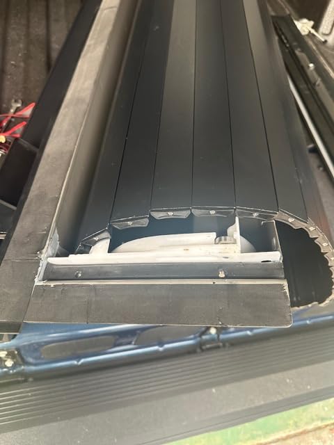 Syneticusa AR Automatic Retractable Truck Bed Cover for Silverado Sierra 1500 2007-2026 - 5'8 69.9 Bed - Aluminum Hard Tonneau Cover customer photo 2