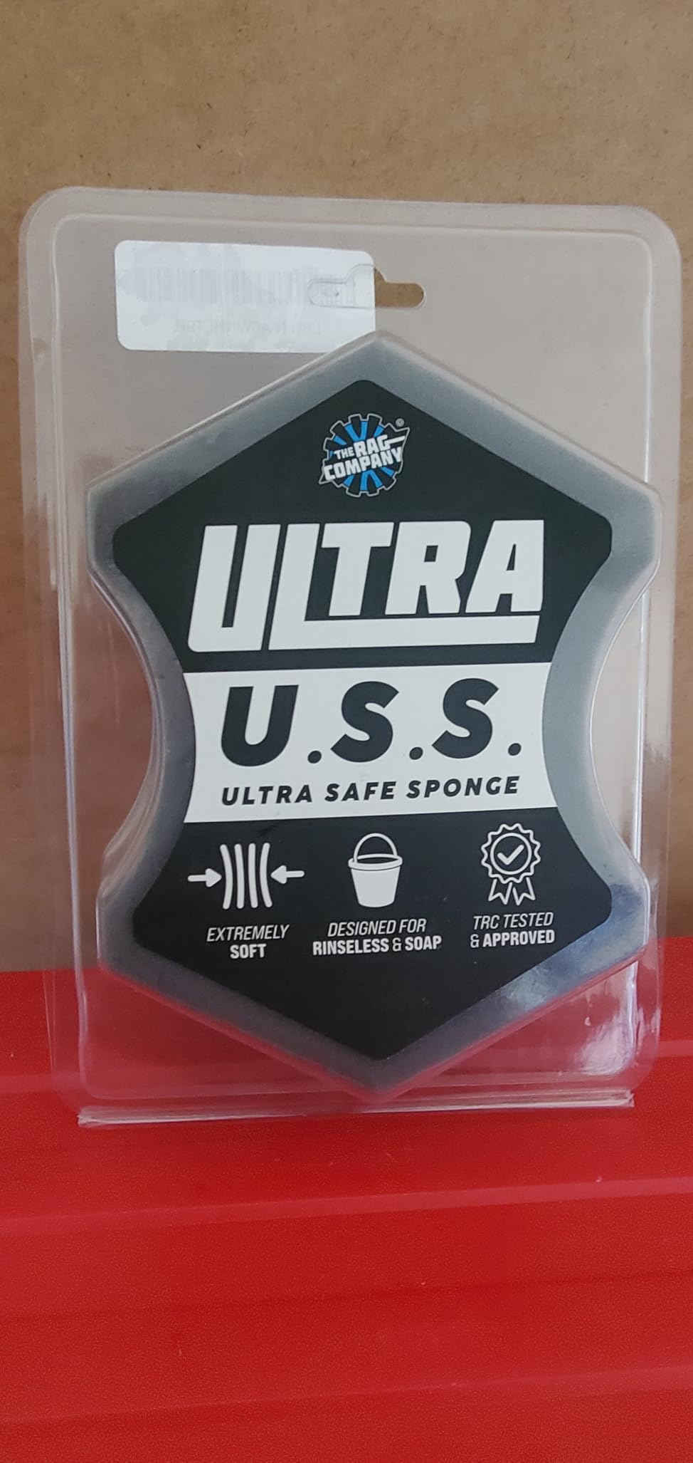 The Rag Company - Ultra Safe Sponge - Latest Foam Technology Safe for All Types of Paint and Wheel Finishes - Easy-to-Hold Ergonomic Grip for Wash Bucket and Rinseless Washing - Dark Grey customer photo 2