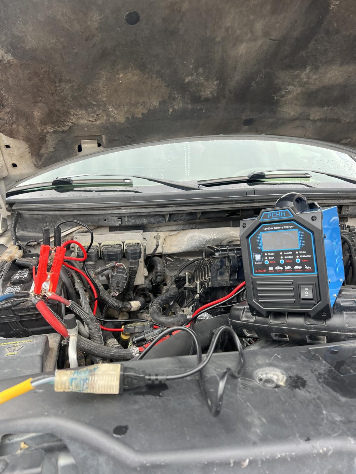 PCHH 12V 24V Car Battery Charger Heavy Duty, 0-15A Automatic Battery Maintainer, Smart Trickle Charger with Auto Shutoffs, Repair, Winter Mode, for Automotive Car Truck Motorcycle Lawn Mower Boat AGM customer photo 2