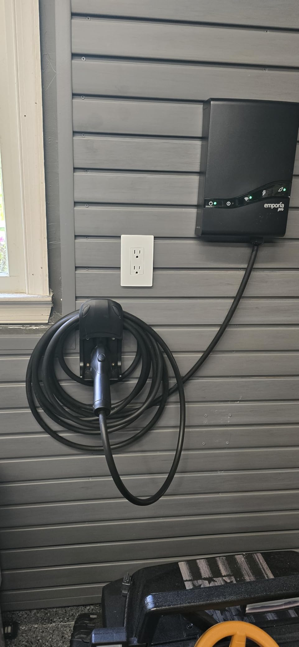 EMPORIA Pro Level 2 EV Charger with PowerSmart - 48 amp Fast EV Charger for Home with Hardwire and J1772 Connector - 240v Electric Vehicle Charging Station customer photo 2