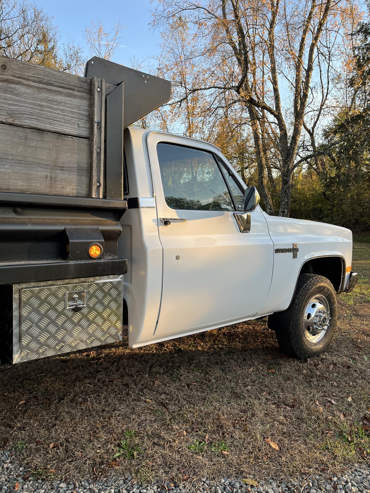 VEVOR Underbody Truck Box, 24