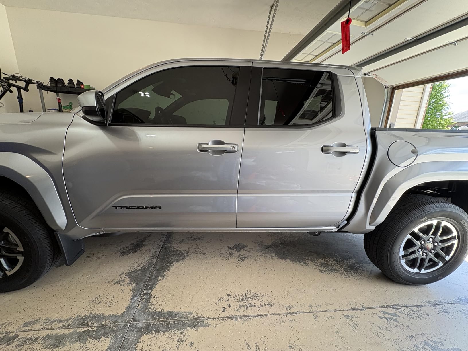 Tyger Auto LanderX Running Board Compatible with 2024-2026 Toyota Tacoma (Fits Hybrid) | Double Cab | TG-LX3T84208 | Drop Step Side Step Rail Nerf Bars customer photo 2