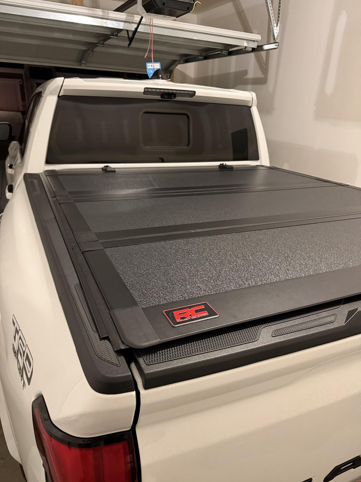 Rough Country Hard Tri-Fold Flip Up Tonneau Cover for Toyota Tacoma (2024-2026) - Flush Aluminum Bed Cover, Fits 5' Bed w/Utility Rail System customer photo 2