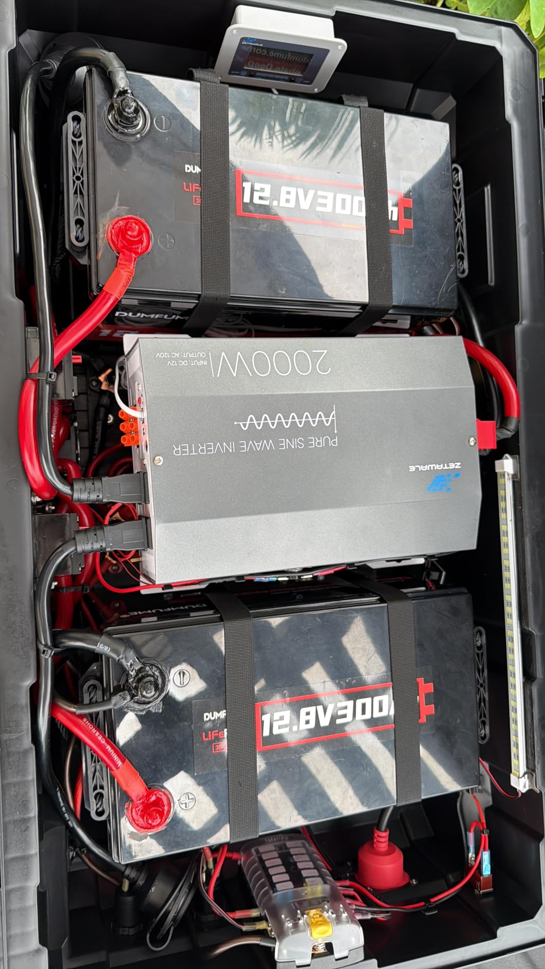 2000 Watts Pure Sine Wave Inverter 12V DC to 110V/120V AC Converter, 4000W Peak, LCD Remote Control, 4 AC Outlets, USB & Type-C for RV, Truck, Off-Grid Solar customer photo 2