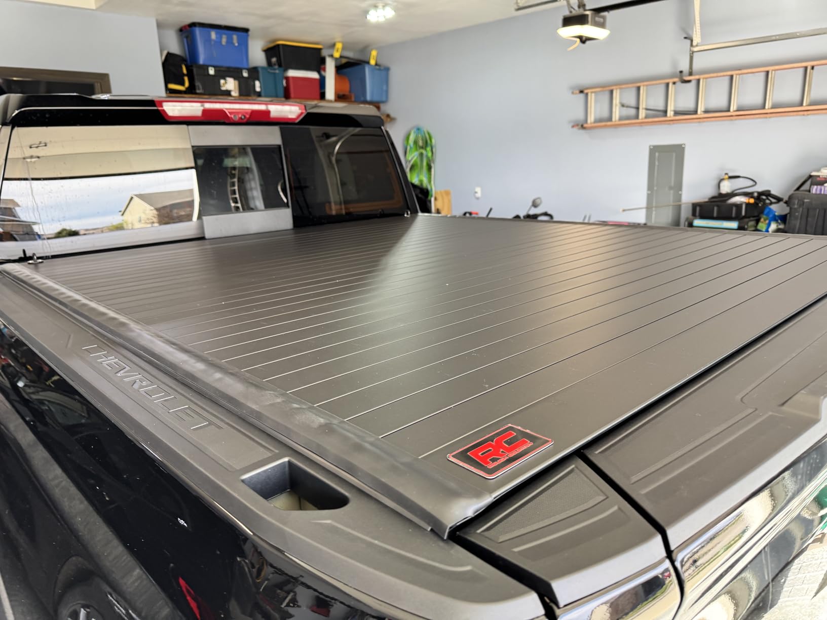 Rough Country Hard Roll Up Tonneau Cover for Chevy Silverado & GMC Sierra 1500 (2019-2026) - Aluminum Slat, No-Drill Install, Fits 5'10