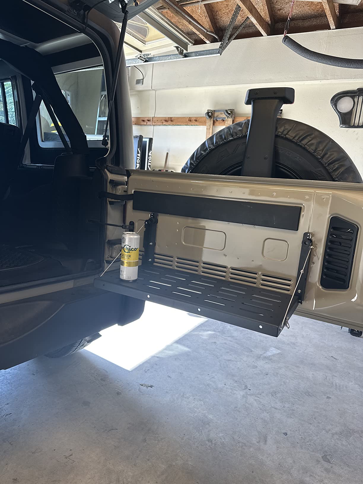CheroCar Tailgate Table Fit for Wrangler 2007-2018 JK JKU 2018-2026 JL JLU, Rear Foldable Storage Cargo Rack, Storage Shelf Molle Panel Storage Cargo Luggage Holder Carrier customer photo 2