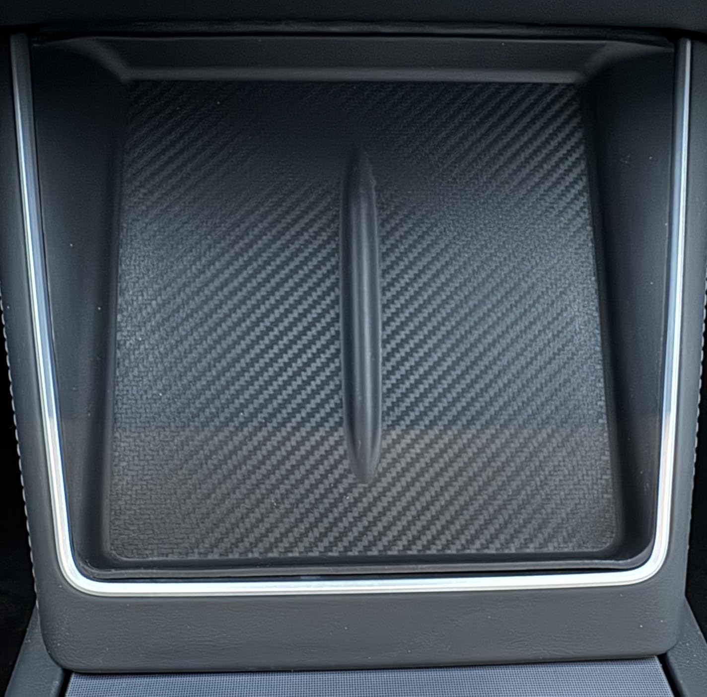 LUCKEASY for 2026 2025 Tesla Model Y Juniper New Center Console Wireless Charging Pad Non-Slip Silicone Mat customer photo 1