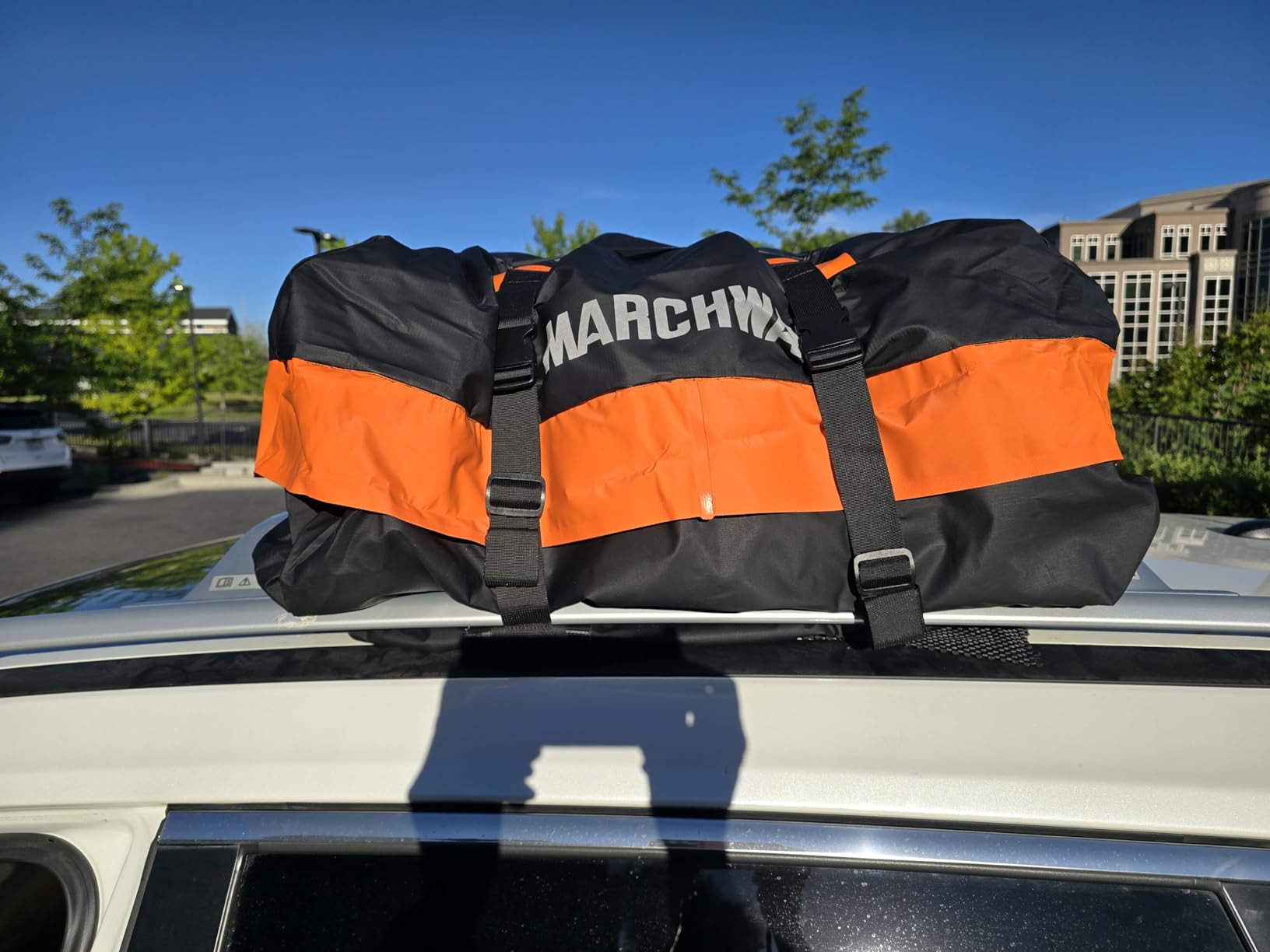 MARCHWAY Waterproof Car Roof Luggage Bag, Weatherproof Soft Shell Rooftop Cargo Carrier Bag for Vehicles with or Without Rack. 6 Door Hooks, Anti Slip Mat, Lock Included (21 Cubic Feet, Black) customer photo 1