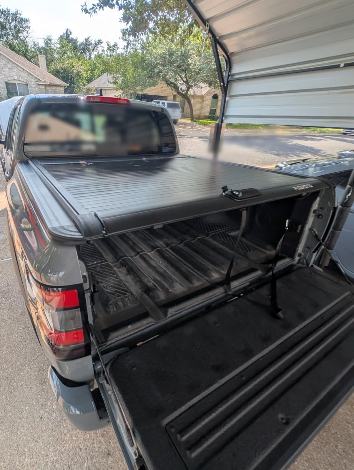 Flowkottu Retractable Hard Tonneau Cover Fits 2005-2026 Nissan Frontier Truck Bed w/o Track Rail (NO Mexico) (5 FT) customer photo 2