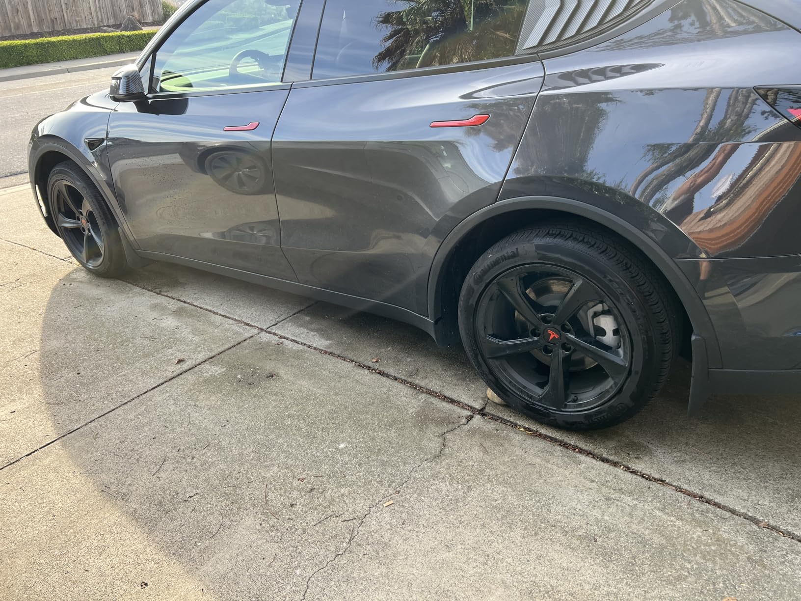 Wheel Center Hub Cap Kit with Tesla Emble Brand Center Caps for Model 3 Model Y with 20 Lug Nut Covers (4PCS) (Matte Black) customer photo 1