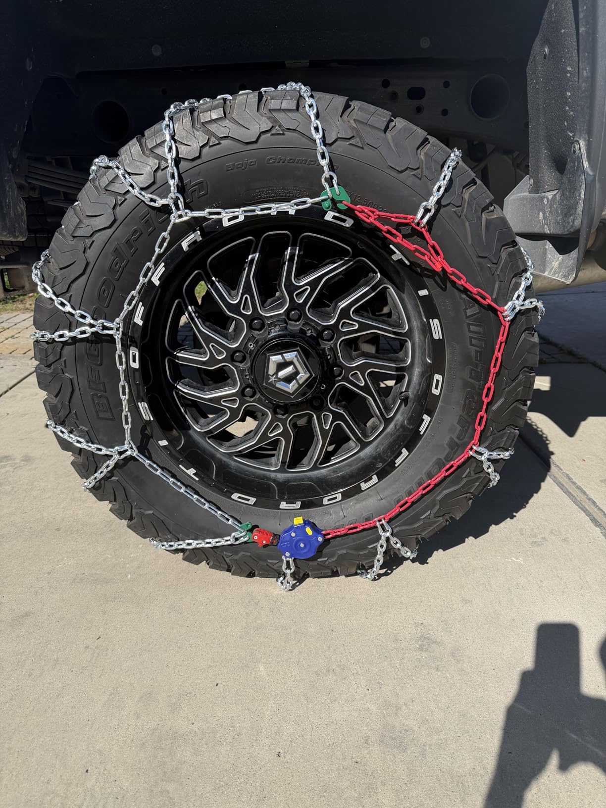 Snow-Chains Auto Fixing 1 Min Quick Installation Tire-Chains, Heavy-Duty Emergency Tire Traction Chain for Pickup Trucks and Off-road SUV Car Tires 235 245 255 265 275 - Set of 2 (HYR-S) customer photo 2