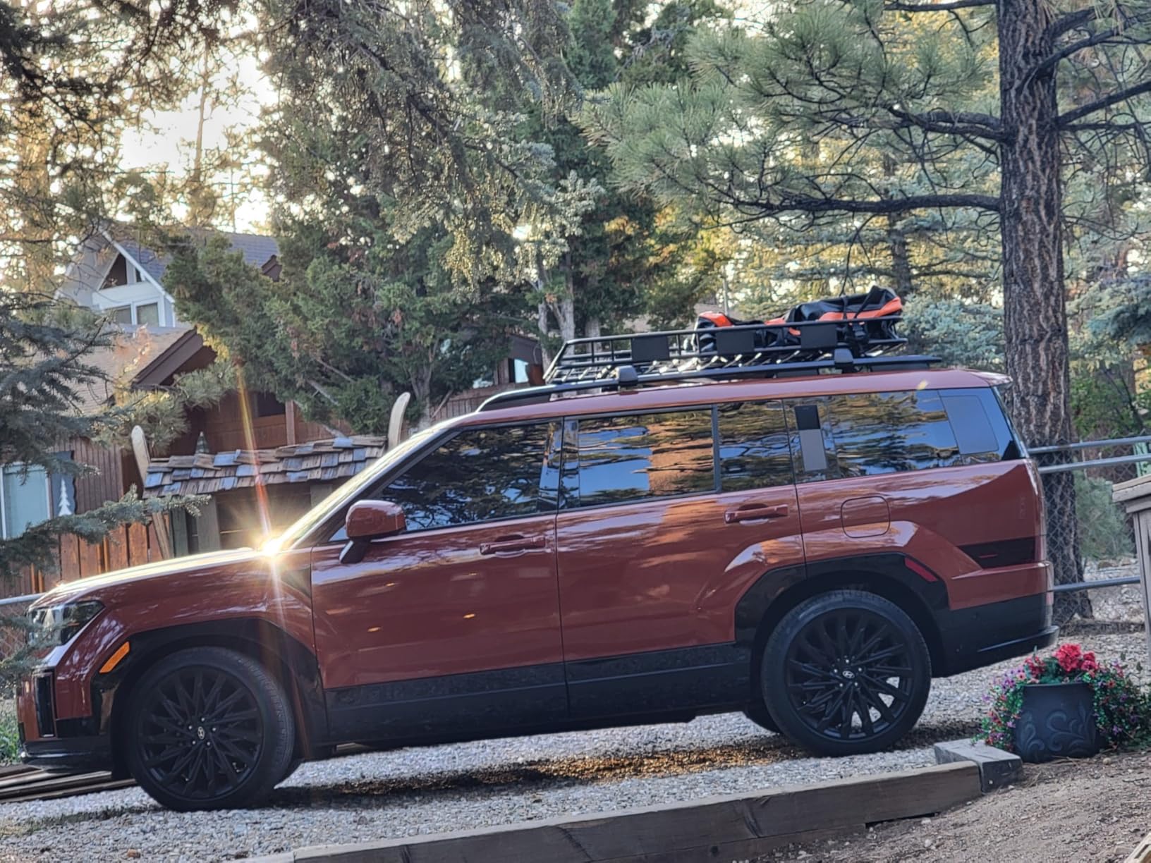 KINGGERI 300LBS Lockable Roof Rack Cross Bars Compatible with Toyota 4Runner 2025 2026 with Raised Side Rails, Aluminum Roof Rails Crossbars Rooftop Cargo Basket Carrier Bag Luggage SUV Accessories customer photo 1
