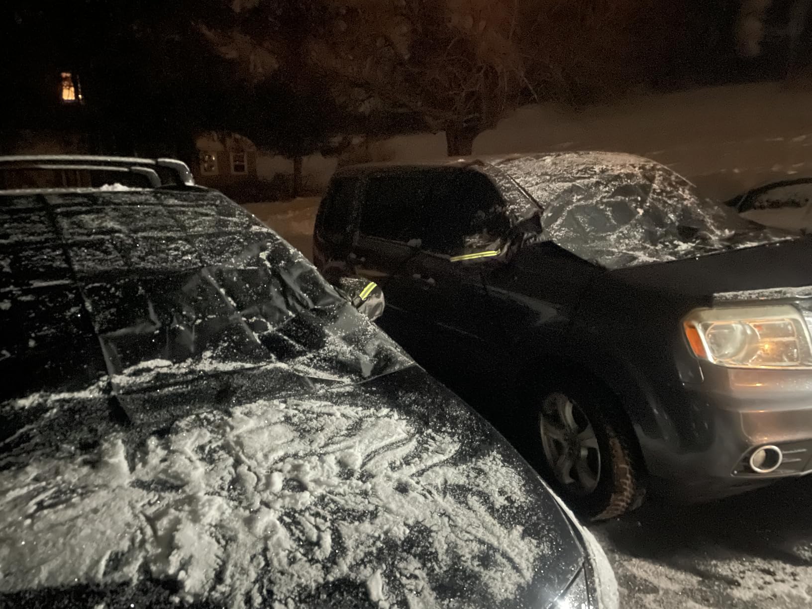 Windshield Snow Cover, Car Windshield Cover for Ice and Snow, Automotive Large Magnetic Windshield Frost Cover with Side Window and Mirror Protector in Winter, Suitable for Most Vehicle,Sedan,SUV customer photo 2