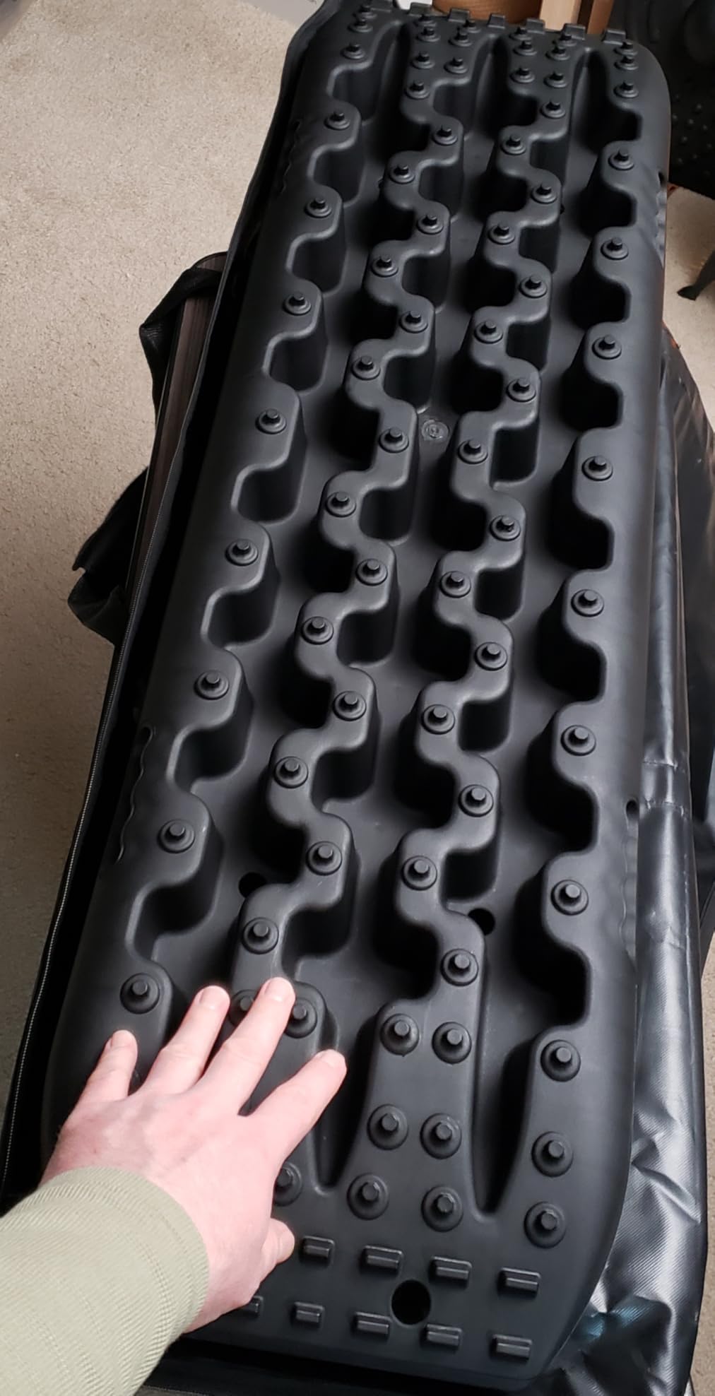 10T Heavy Duty Traction Boards - Long Nylon Off-Road Recovery Tracks for SUV Truck Jeep (Black) customer photo 2