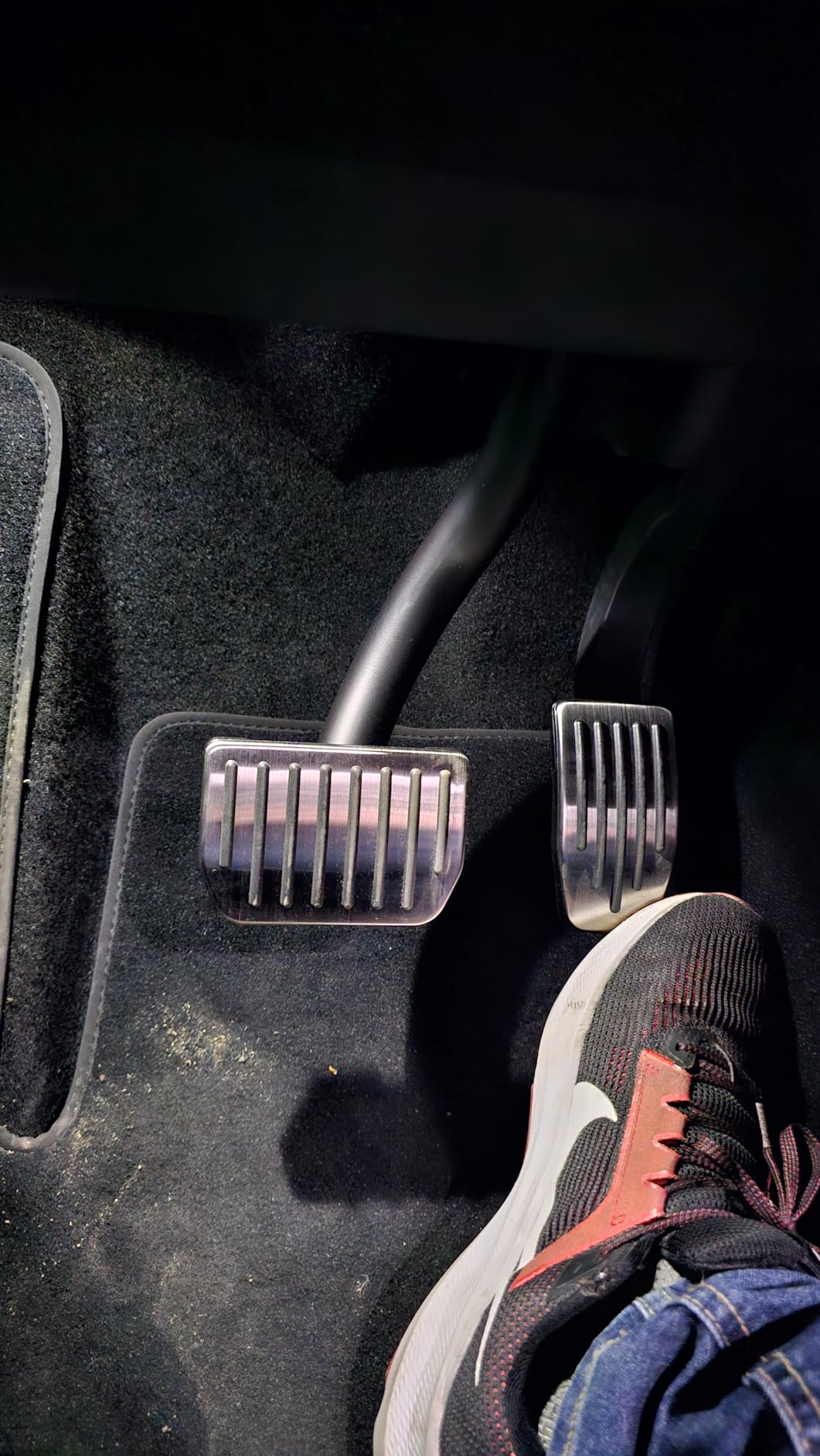 YONZEE Performance Pedal Covers for All Tesla Model Y and Model 3 (2016-2026), Snap-Lock 304 Stainless Steel Brake and Accelerator Pedals, Non-Slip Replacement Accessories customer photo 1