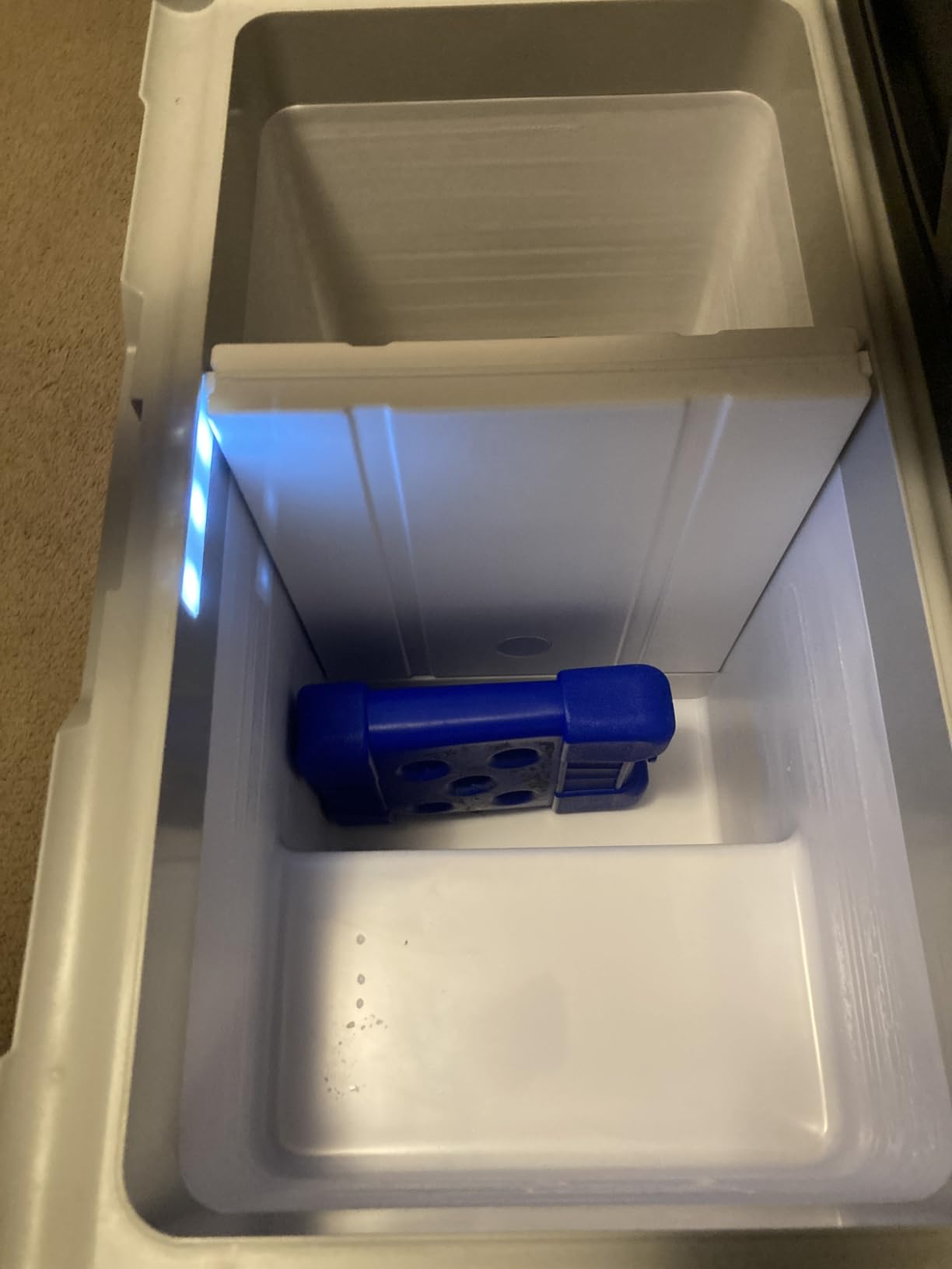 VEVOR Car Refrigerator, DC 12/24V AC100-240V Compressor Electric Cooler, -4°F to 68°F Truck Refrigerator with APP Control, Wheels & Dual Zone, 58 QT Cars Cooler for RVs, Boats, Camping, Fishing customer photo 1